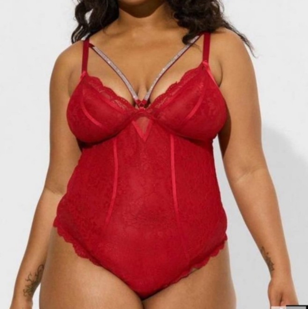Torrid Diamante lace bodysuit nwt